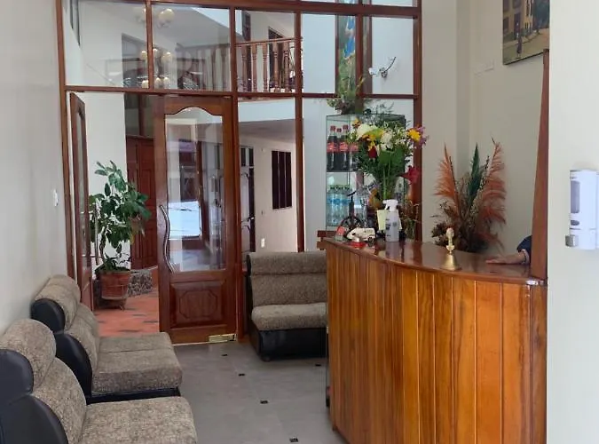 El Chasqui Guest house 3*